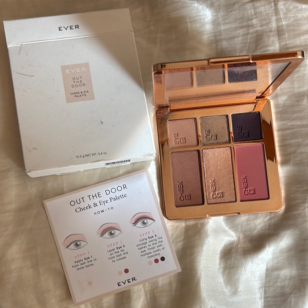 Pink and Purple Eyeshadow Palette with Versatile Shades